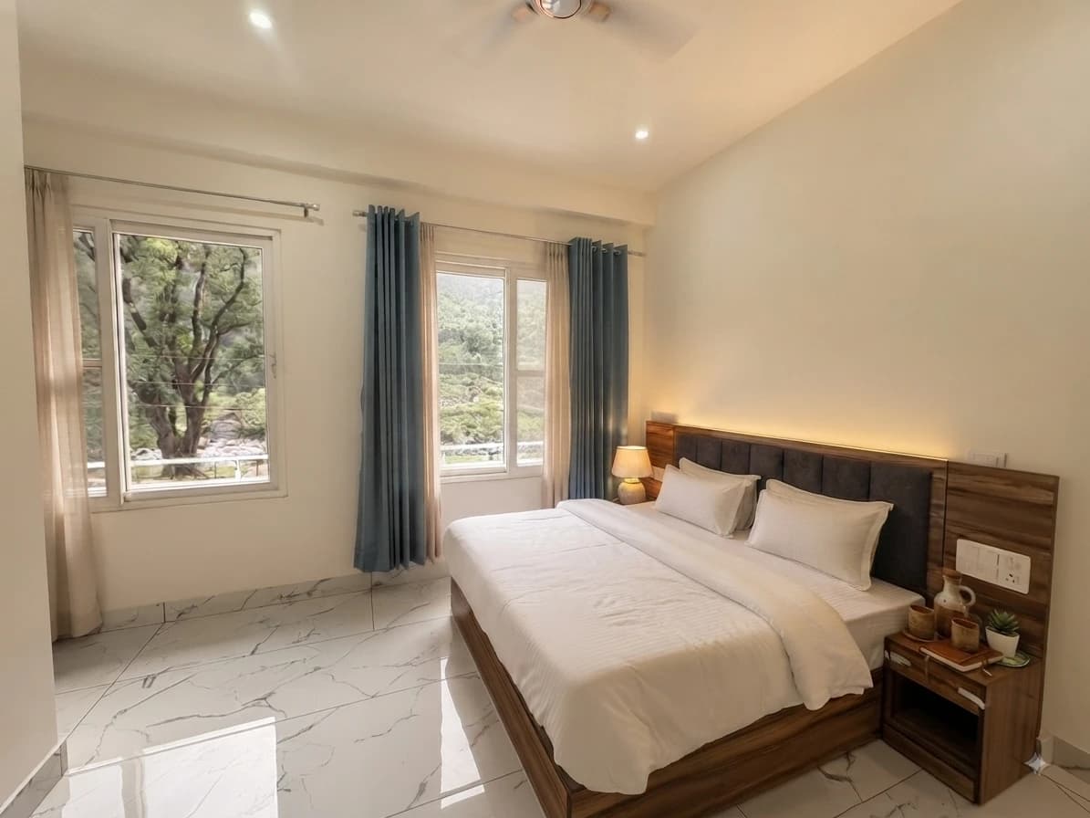 Deluxe Double Room - Image 2